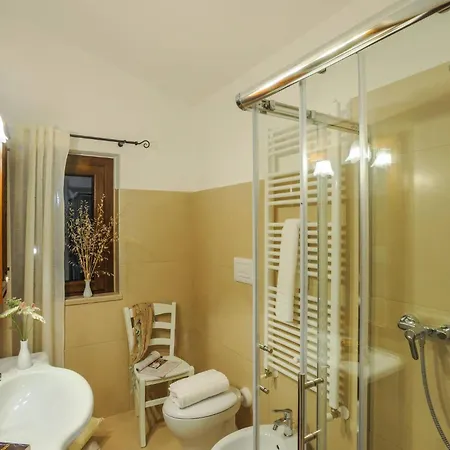 Acquanera 6&2 By Marche * Piobbico