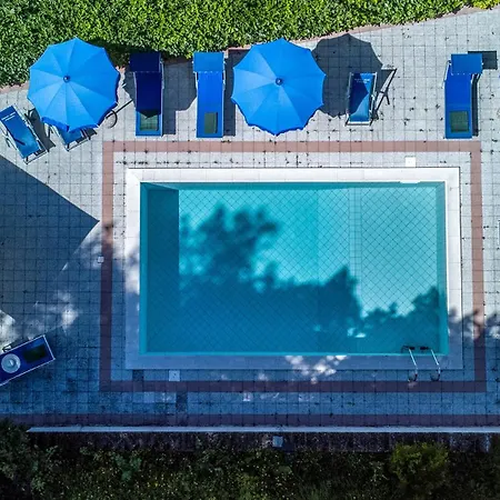 Acquanera 6, Emma Villas