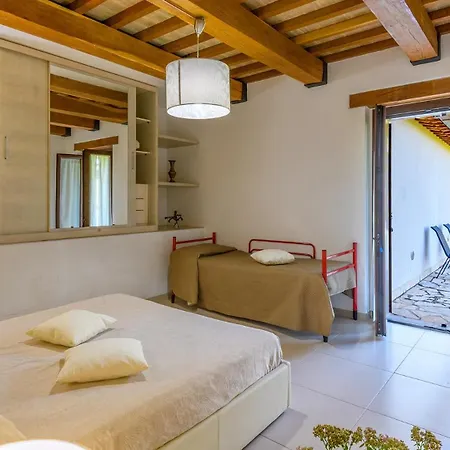 Villa Acquanera 6&2 By Marche Piobbico