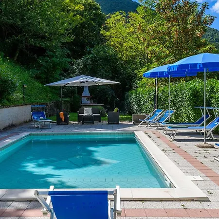 Villa Acquanera 6&2 By Marche